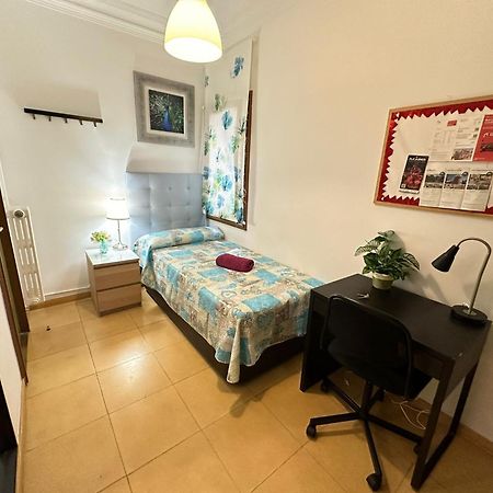 Alojamiento Nuevo Balmes Barcelona Exterior photo