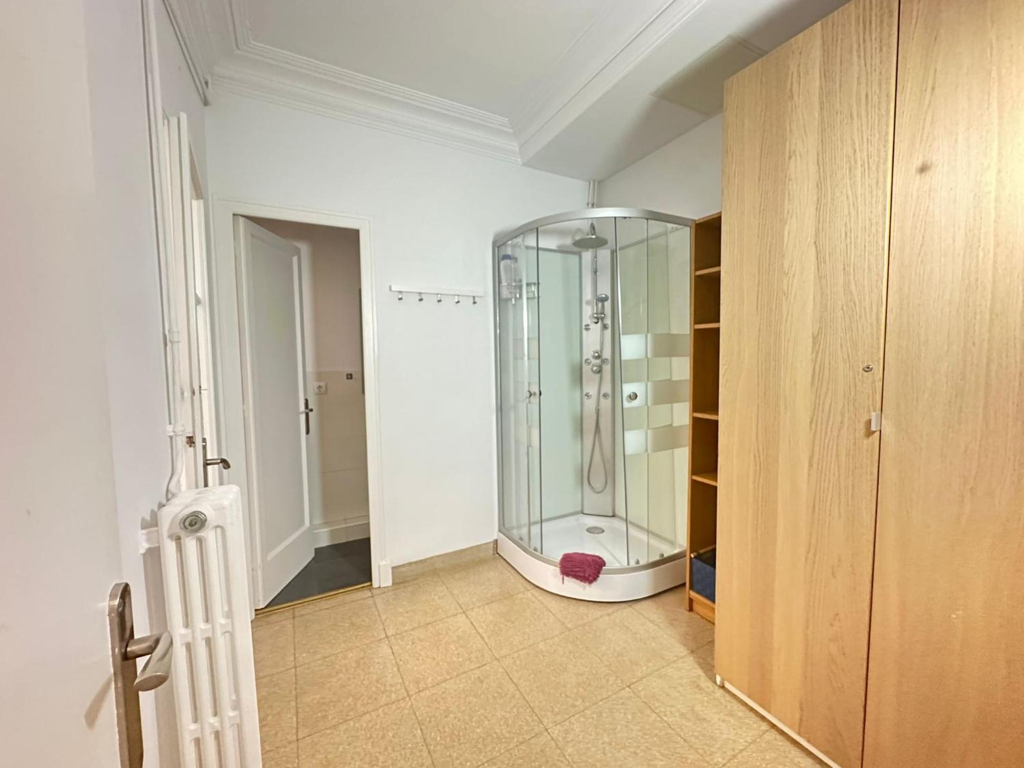 Alojamiento Nuevo Balmes Barcelona Exterior photo