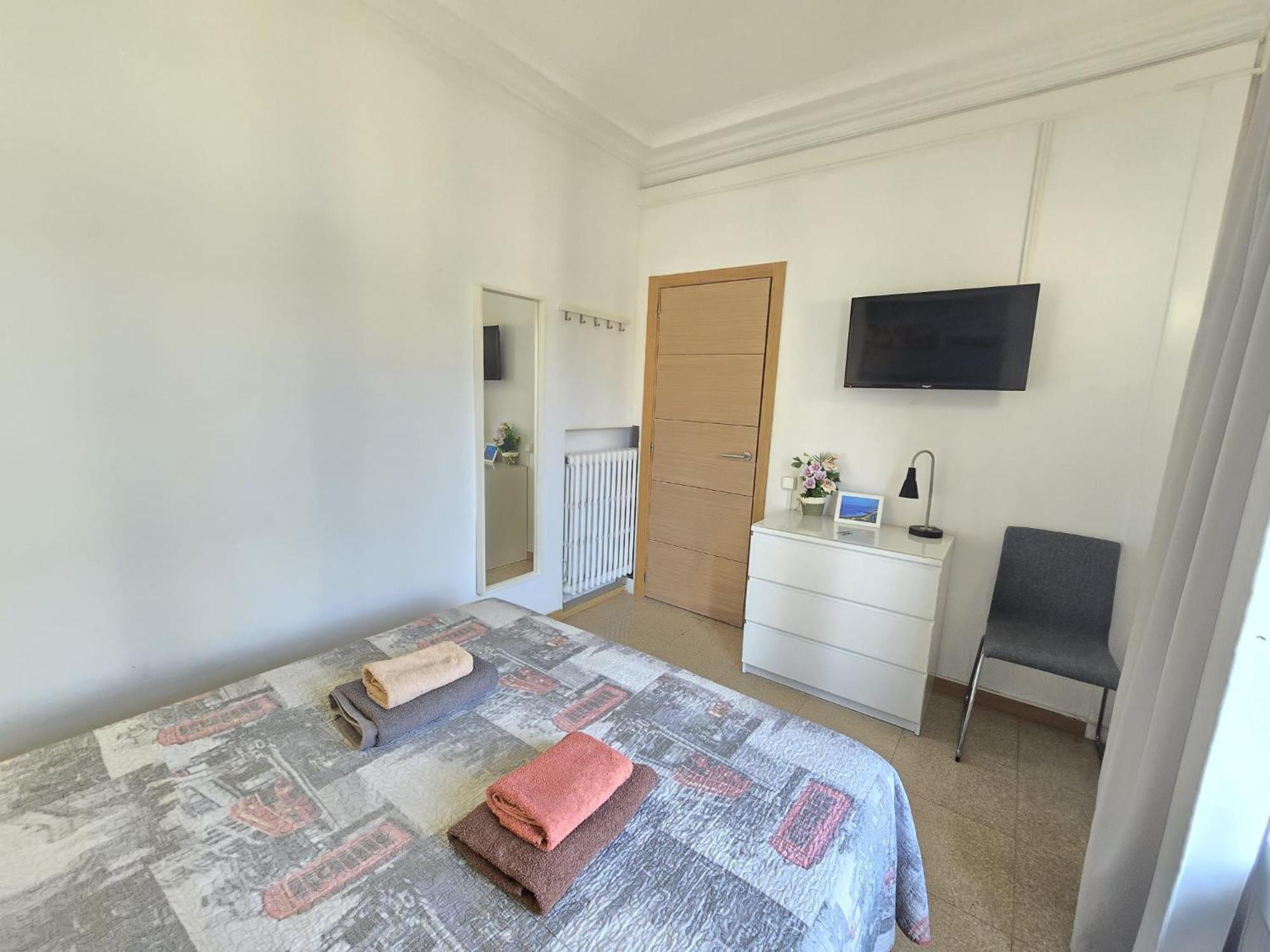 Alojamiento Nuevo Balmes Barcelona Exterior photo