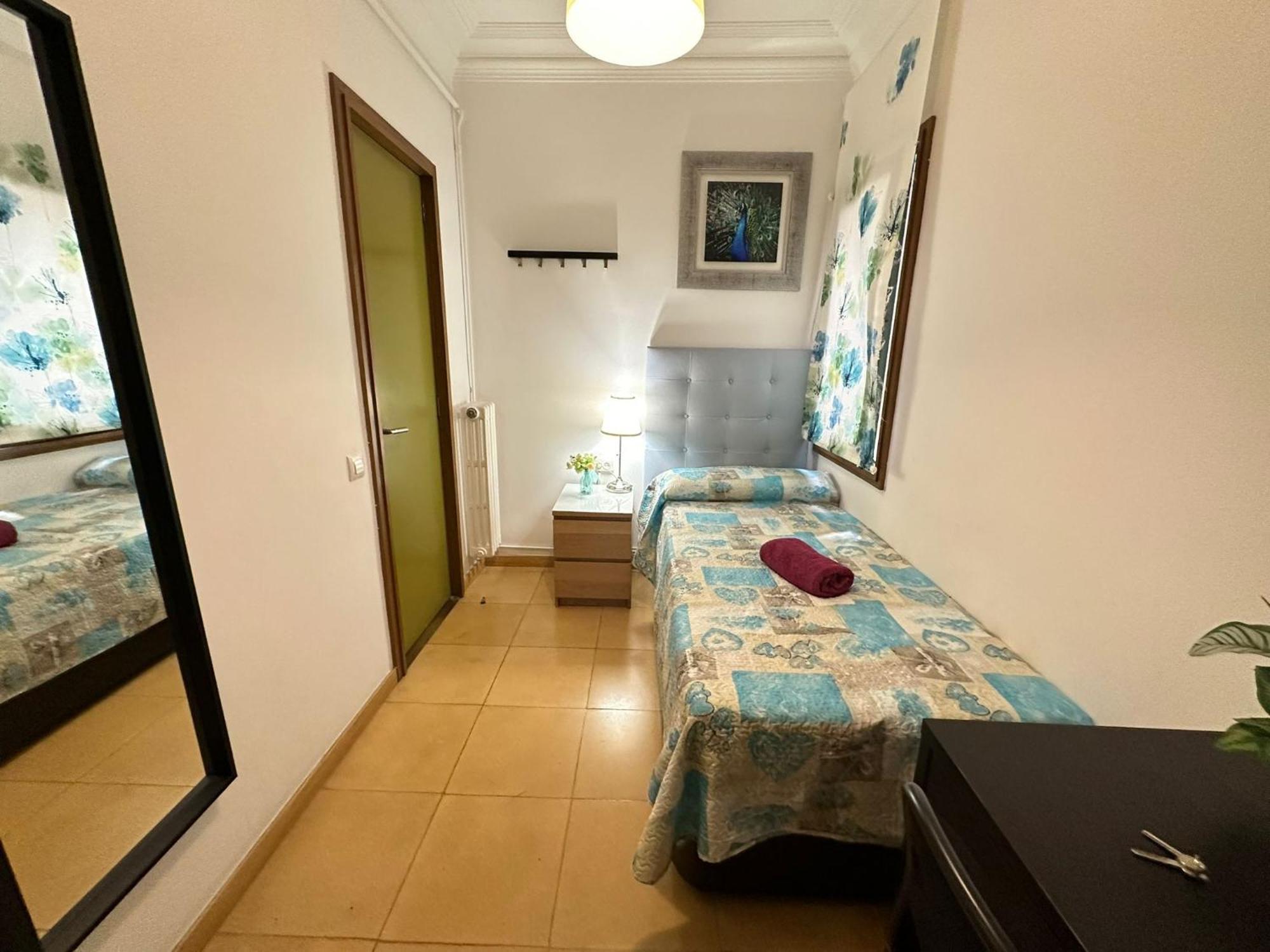 Alojamiento Nuevo Balmes Barcelona Exterior photo